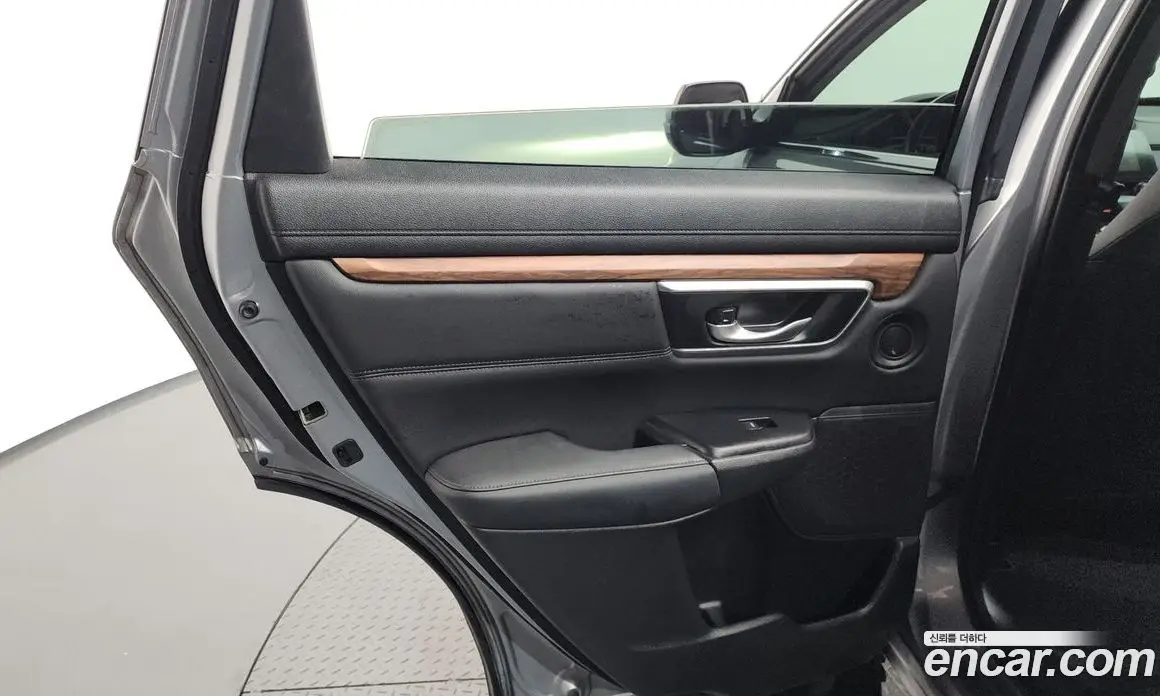 Honda CR-V 2019 1.5 автомат (гидро), фото 15 Honda CR-V 2019 1.5 автомат (гидро), фото 15