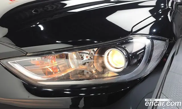 Hyundai Avante 2018 1.6 автомат (гидро), миниатюра 8 Hyundai Avante 2018 1.6 автомат (гидро), миниатюра 8