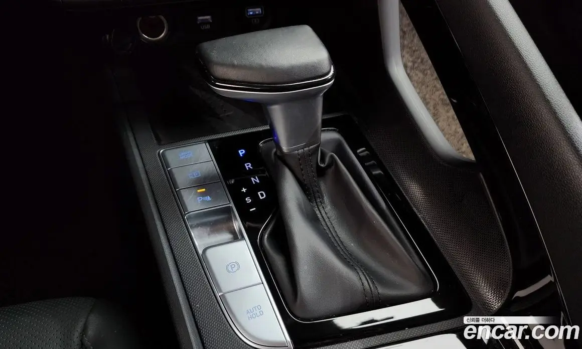 Hyundai Avante 2020 1.6 автомат (гидро), фото 12
