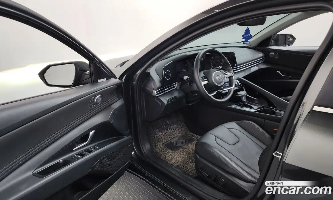 Hyundai Avante 2020 1.6 автомат (гидро), фото 13