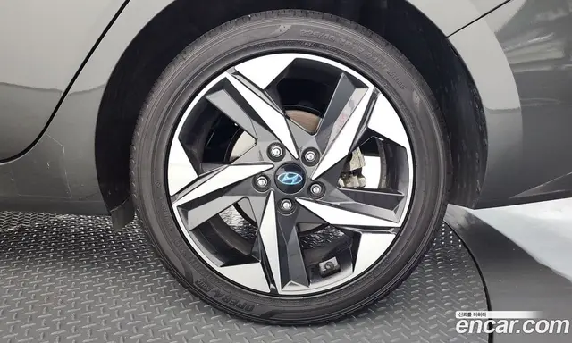 Hyundai Avante 2020 1.6 автомат (гидро), миниатюра 7