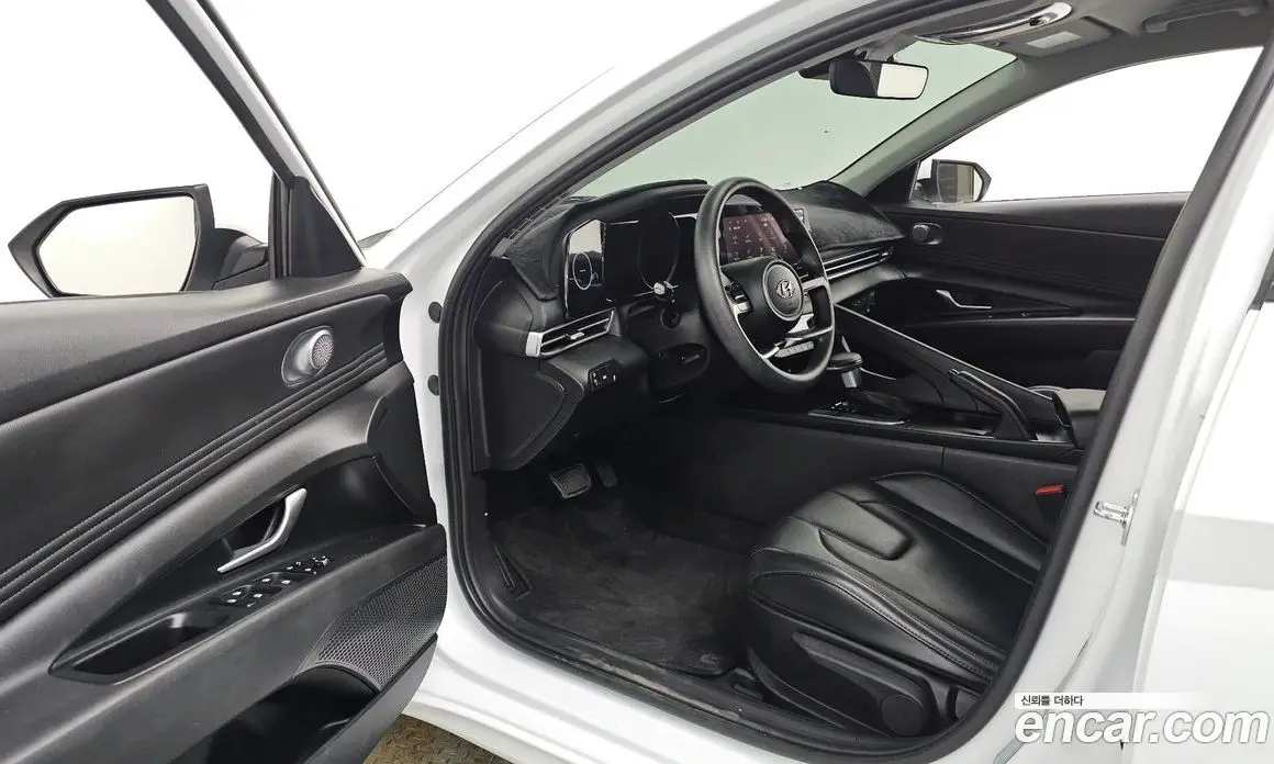 Hyundai Avante 2022 1.6 автомат (гидро), фото 13 Hyundai Avante 2022 1.6 автомат (гидро), фото 13