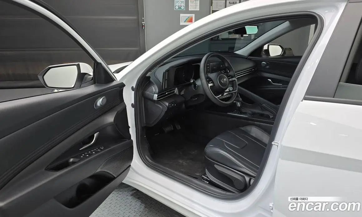 Hyundai Avante 2023 1.6 автомат (гидро), фото 13 Hyundai Avante 2023 1.6 автомат (гидро), фото 13