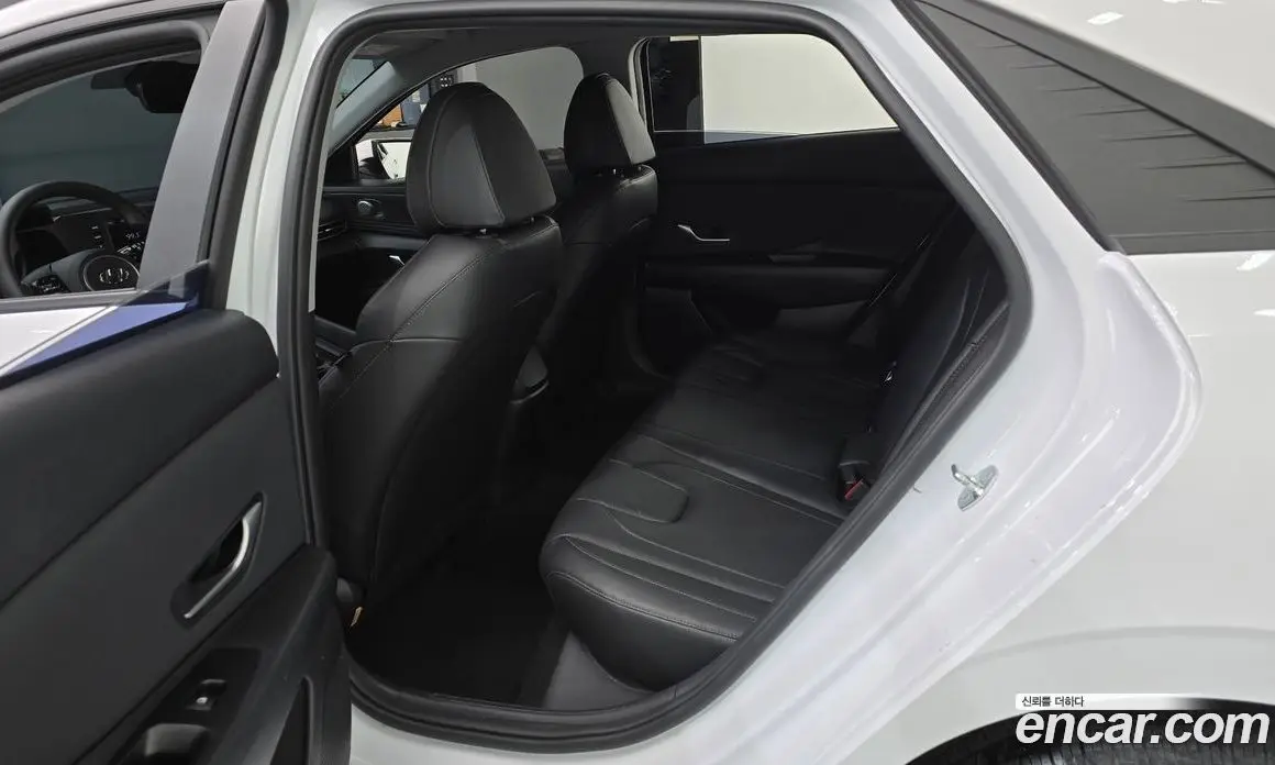 Hyundai Avante 2023 1.6 автомат (гидро), фото 16 Hyundai Avante 2023 1.6 автомат (гидро), фото 16