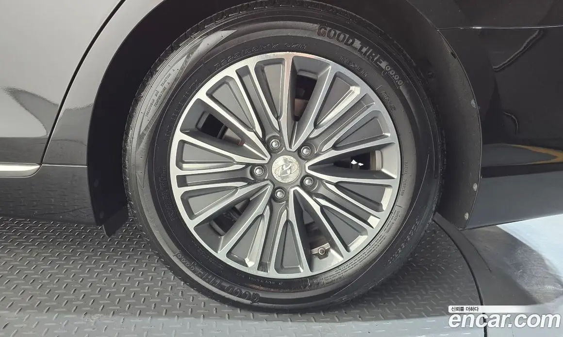 Hyundai Grandeur 2019 2.4 автомат (гидро), фото 7