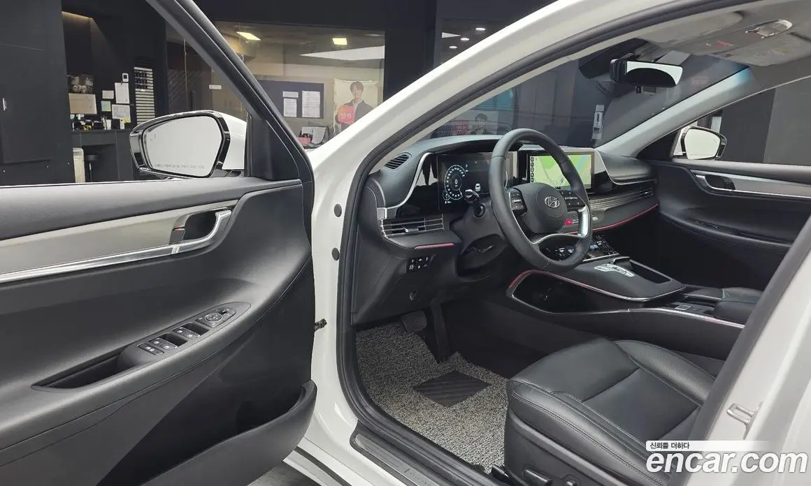 Hyundai Grandeur 2022 2.5 автомат (гидро), фото 12