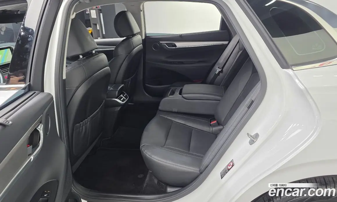 Hyundai Grandeur 2022 2.5 автомат (гидро), фото 17
