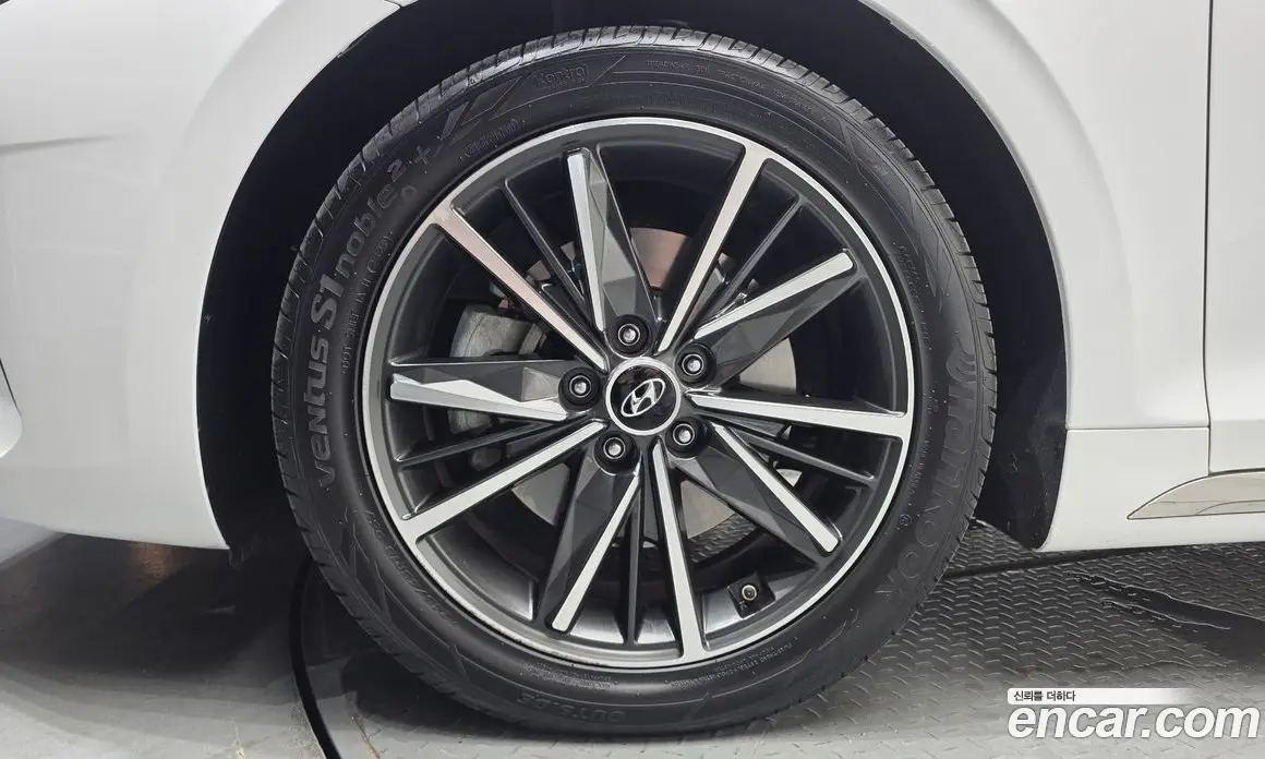 Hyundai Grandeur 2022 2.5 автомат (гидро), фото 4