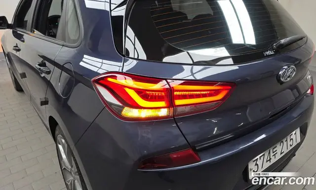 Hyundai i30 2020 1.6 автомат (гидро), миниатюра 9