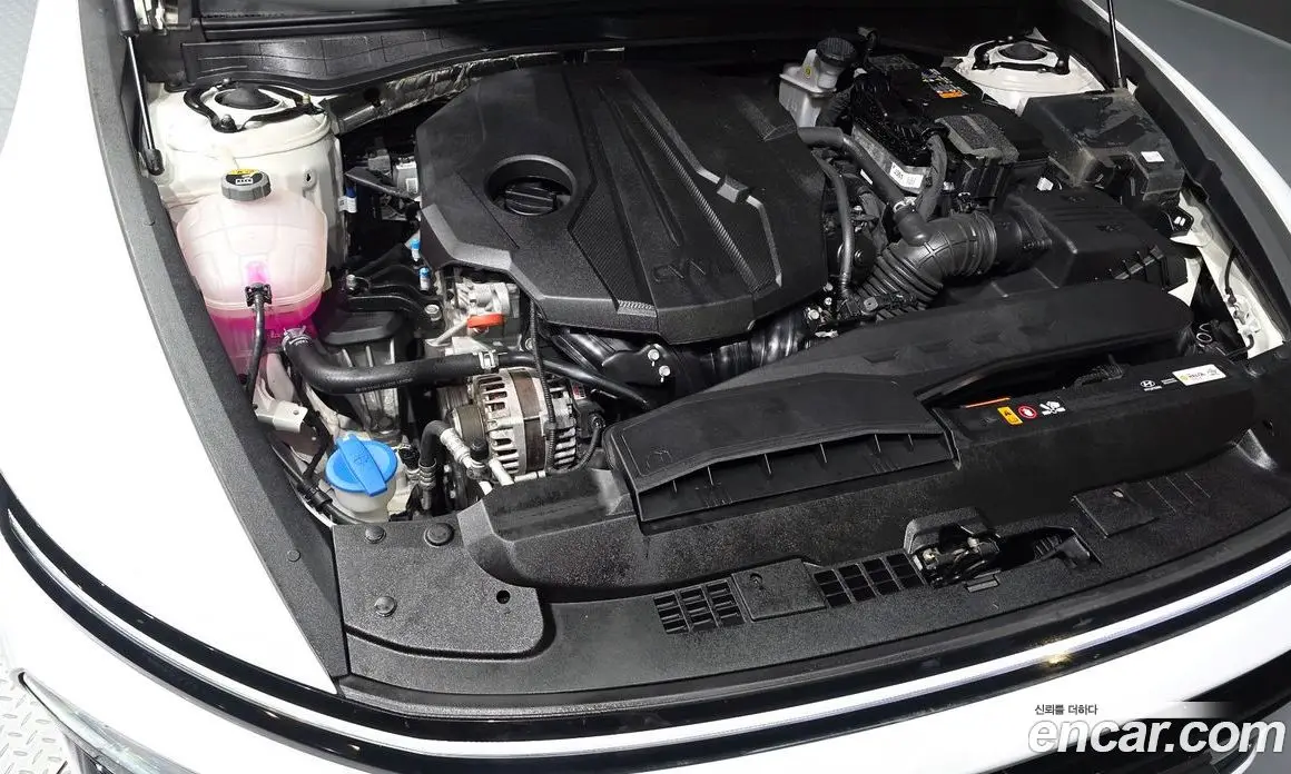Hyundai Sonata 2023 2.0 автомат (гидро), фото 6