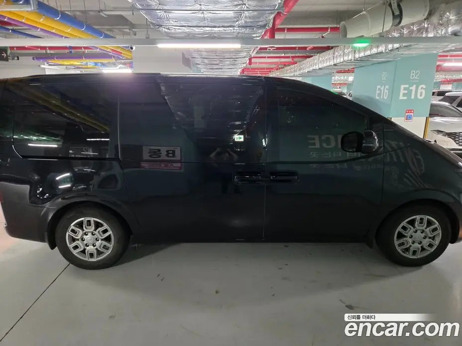 Hyundai Staria 2023 3.5 автомат (гидро), фото 18 Hyundai Staria 2023 3.5 автомат (гидро), фото 18