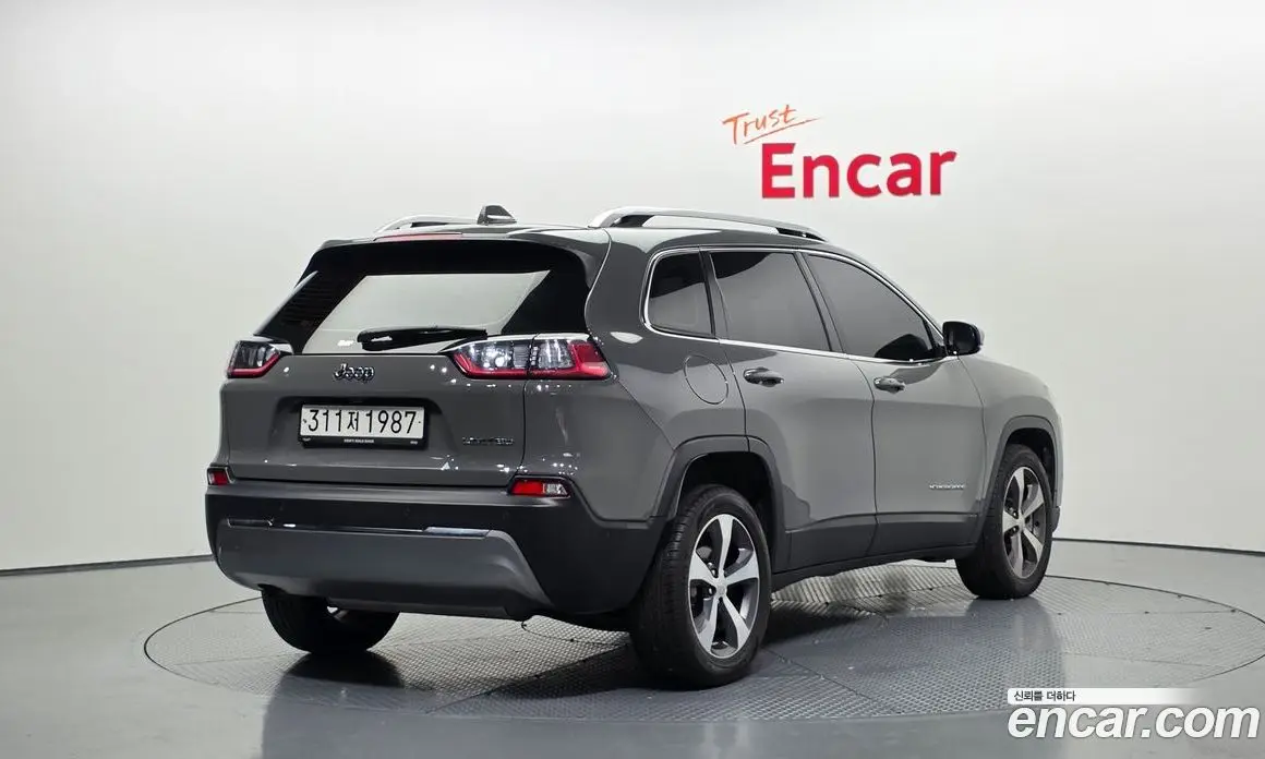Jeep Cherokee 2021 2.4 автомат (гидро), фото 2 Jeep Cherokee 2021 2.4 автомат (гидро), фото 2