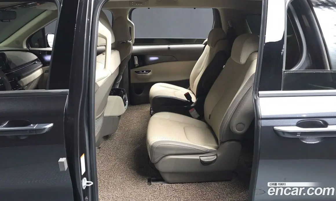 Kia Carnival 2023 3.5 автомат (гидро), фото 16