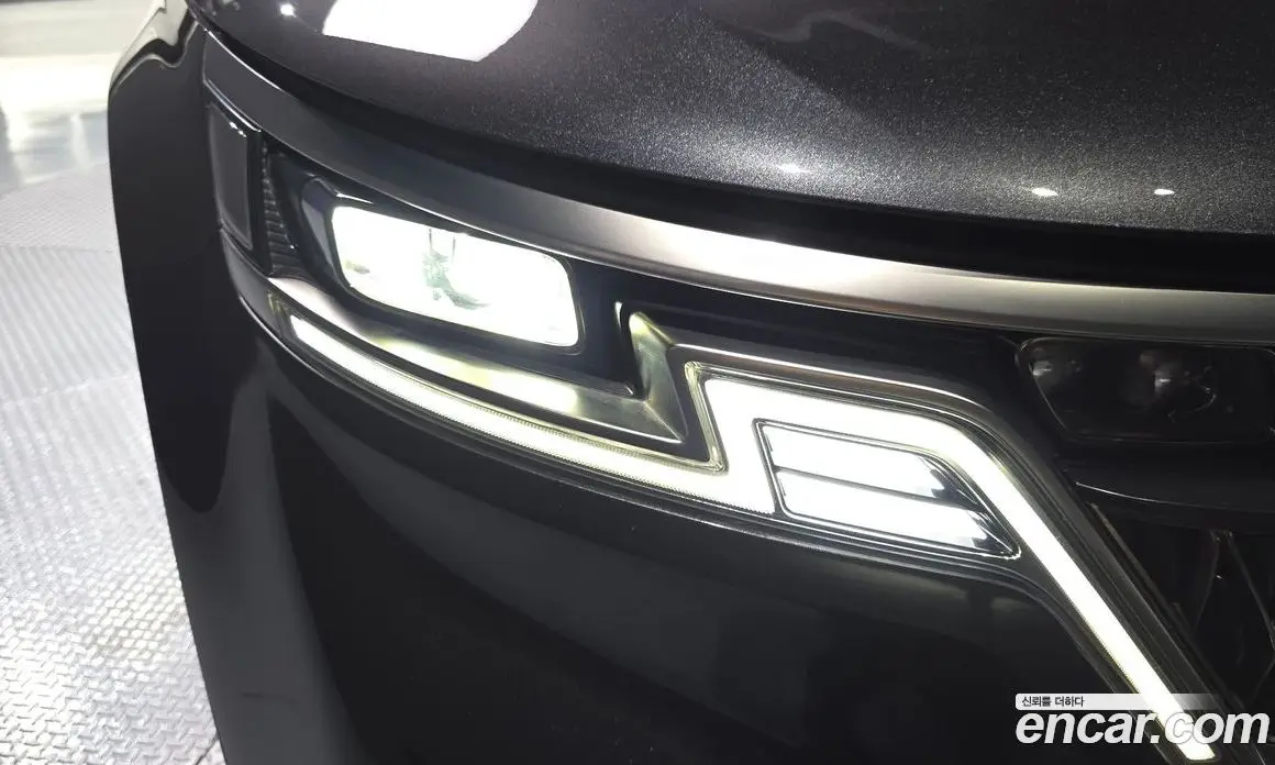 Kia Carnival 2023 3.5 автомат (гидро), фото 8