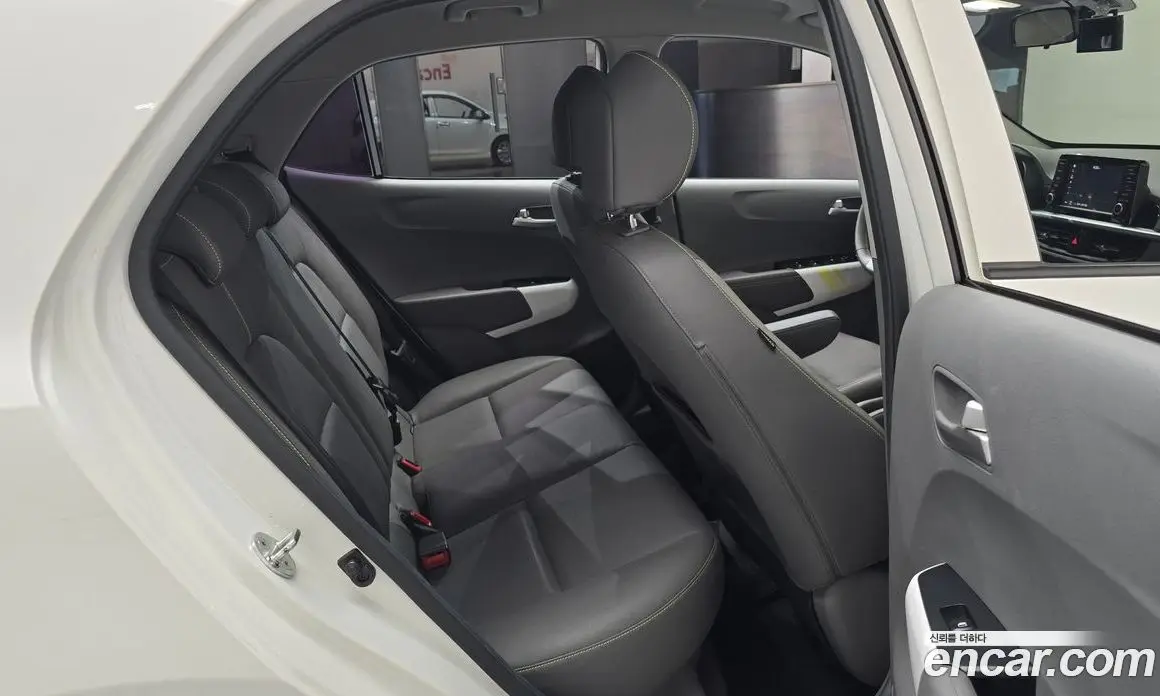 Kia Morning 2017 1.0 автомат (гидро), фото 16 Kia Morning 2017 1.0 автомат (гидро), фото 16