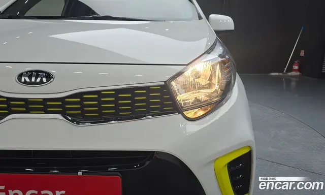 Kia Morning 2017 1.0 автомат (гидро), миниатюра 7 Kia Morning 2017 1.0 автомат (гидро), миниатюра 7