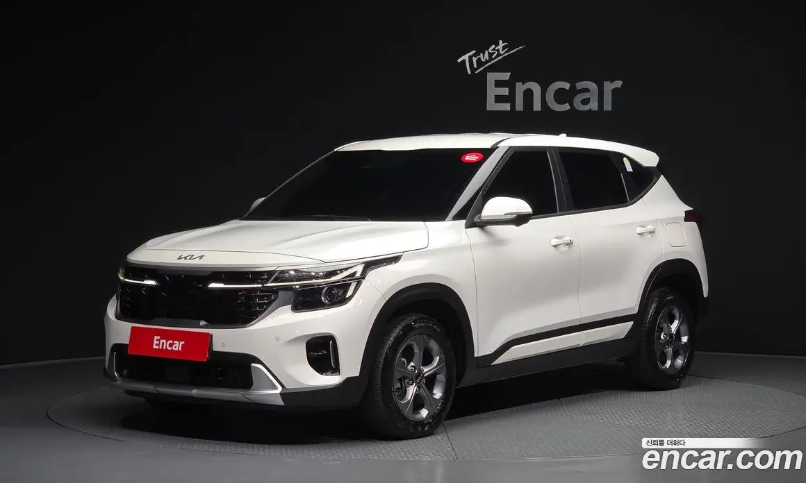 Kia Seltos 2023 2.0 автомат (гидро), фото 1 Kia Seltos 2023 2.0 автомат (гидро), фото 1