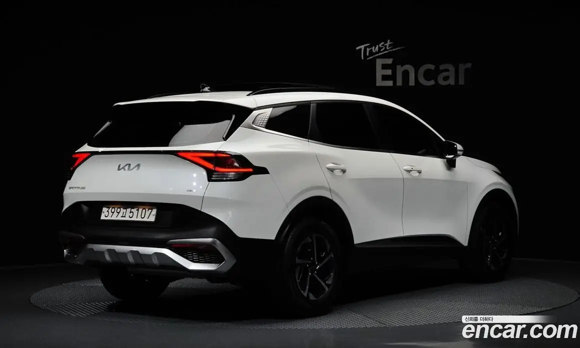 Kia Sportage 2023 1.6 автомат (гидро), фото 2