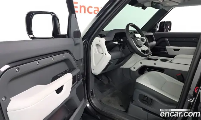 Land Rover Defender 2025 3.0 автомат (гидро), миниатюра 12
