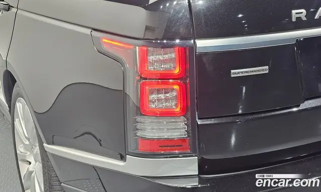 Land Rover Range Rover 2016 5.0 автомат (гидро), миниатюра 8 Land Rover Range Rover 2016 5.0 автомат (гидро), миниатюра 8