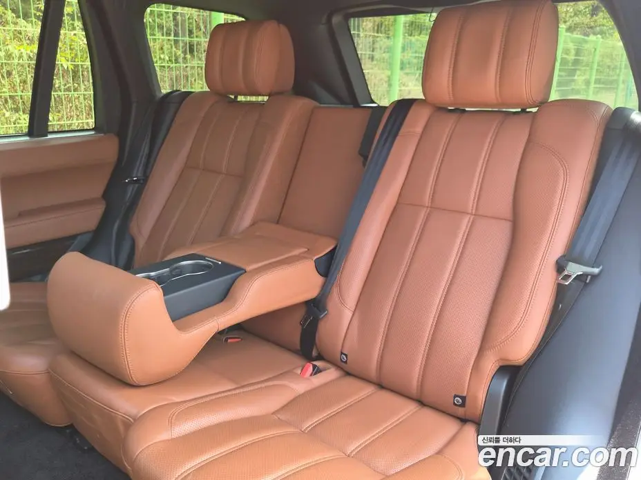 Land Rover Range Rover 2017 4.4 автомат (гидро), фото 12 Land Rover Range Rover 2017 4.4 автомат (гидро), фото 12