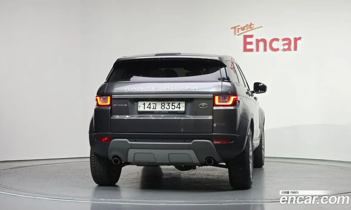 Land Rover Range Rover Evoque 2018 2.0 автомат (гидро), фото 4 Land Rover Range Rover Evoque 2018 2.0 автомат (гидро), фото 4