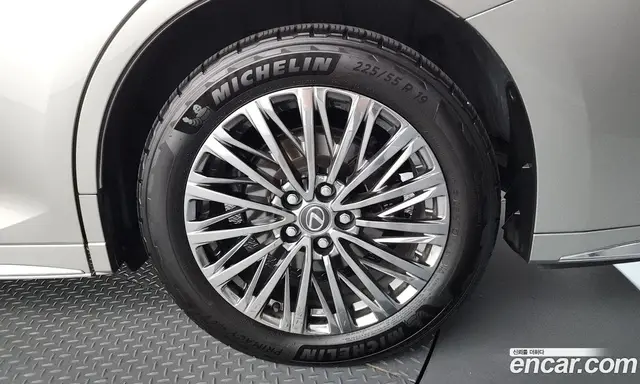 Lexus LM 2025 2.4 автомат (гидро), миниатюра 7 Lexus LM 2025 2.4 автомат (гидро), миниатюра 7