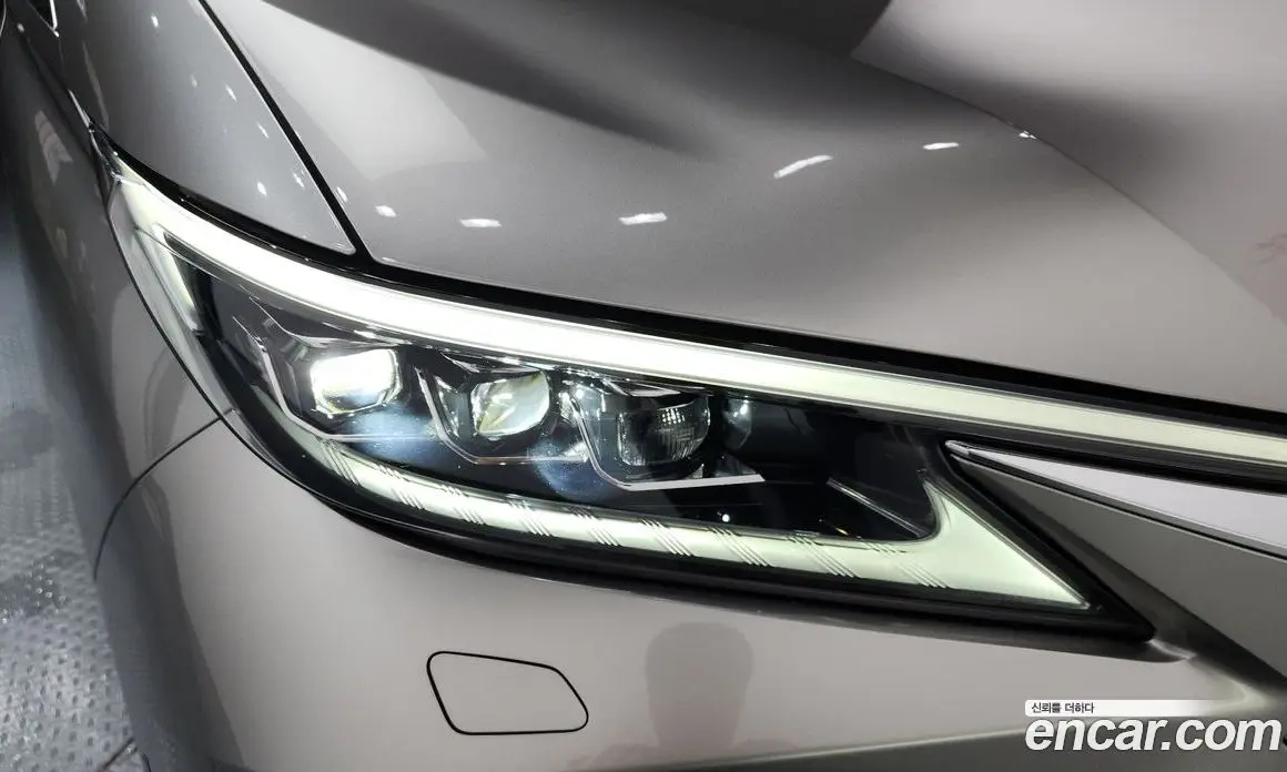 Lexus LM 2025 2.4 автомат (гидро), фото 8 Lexus LM 2025 2.4 автомат (гидро), фото 8