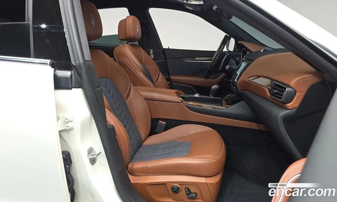 Maserati Levante 2018 3.0 автомат (гидро), фото 16