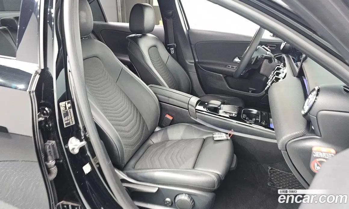 Mercedes-Benz A-Class 2020 2.0 автомат (гидро), фото 16