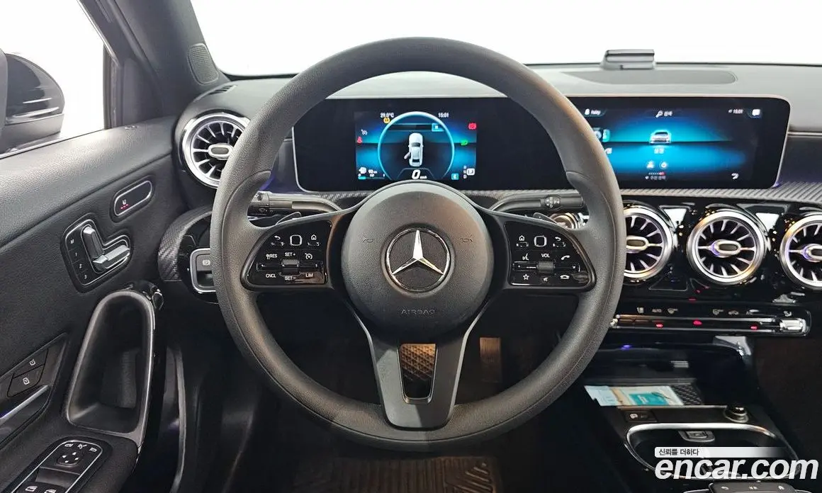 Mercedes-Benz A-Class 2020 2.0 автомат (гидро), фото 18