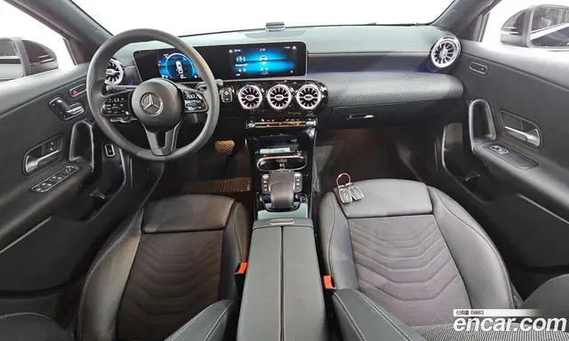 Mercedes-Benz A-Class 2020 2.0 автомат (гидро), миниатюра 10