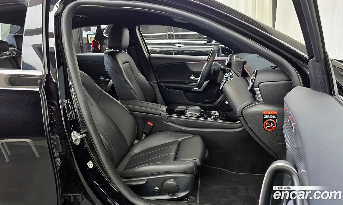 Mercedes-Benz A-Class 2021 2.0 автомат (гидро), фото 16 Mercedes-Benz A-Class 2021 2.0 автомат (гидро), фото 16