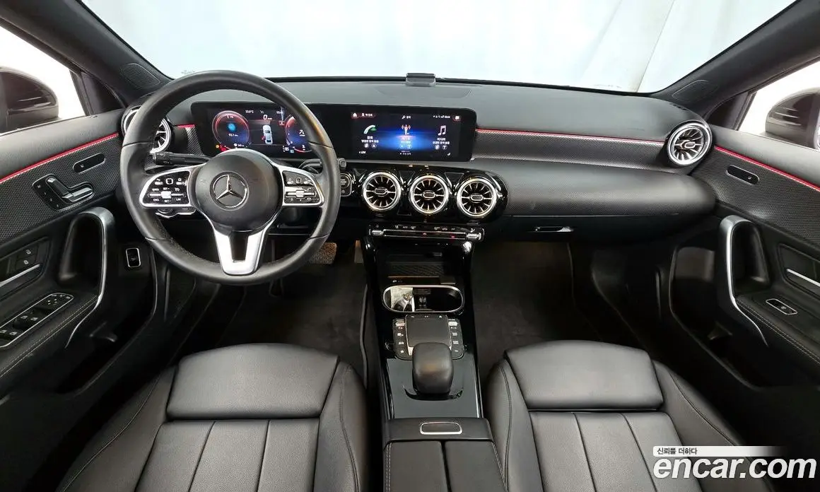 Mercedes-Benz A-Class 2021 2.0 автомат (гидро), фото 10 Mercedes-Benz A-Class 2021 2.0 автомат (гидро), фото 10