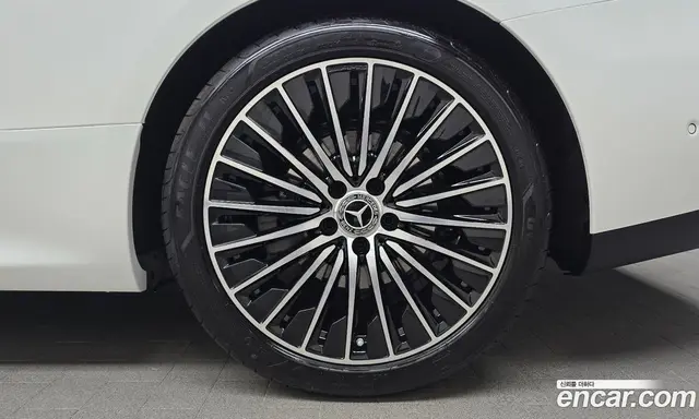 Mercedes-Benz CLE-Class 2025 2.0 автомат (гидро), миниатюра 7