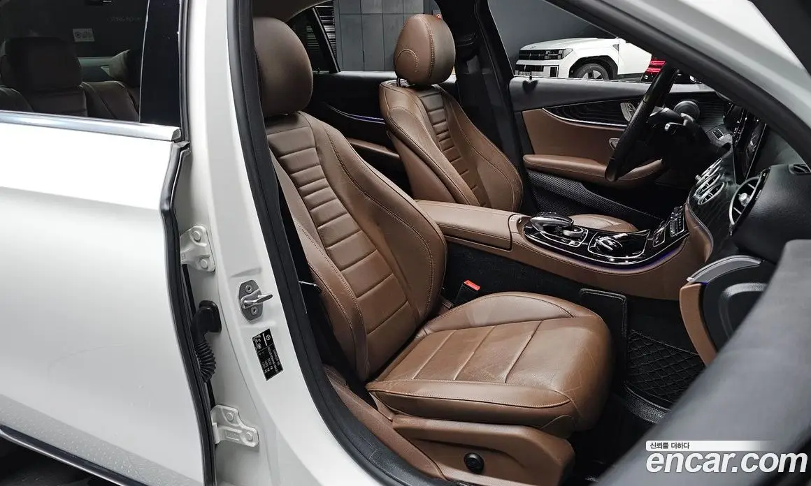 Mercedes-Benz E-Class 2017 1.9 автомат (гидро), фото 15 Mercedes-Benz E-Class 2017 1.9 автомат (гидро), фото 15