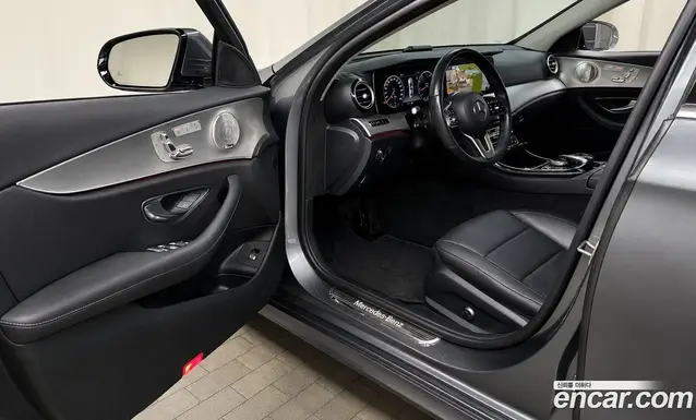 Mercedes-Benz E-Class 2020 2.0 автомат (гидро), миниатюра 12