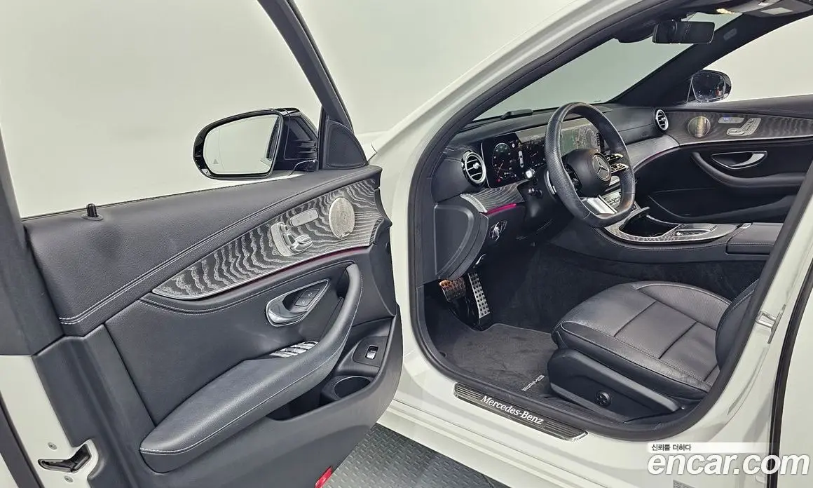 Mercedes-Benz E-Class 2023 2.0 автомат (гидро), фото 13 Mercedes-Benz E-Class 2023 2.0 автомат (гидро), фото 13