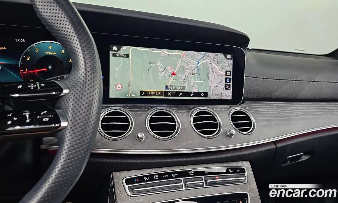 Mercedes-Benz E-Class 2023 2.0 автомат (гидро), фото 18 Mercedes-Benz E-Class 2023 2.0 автомат (гидро), фото 18