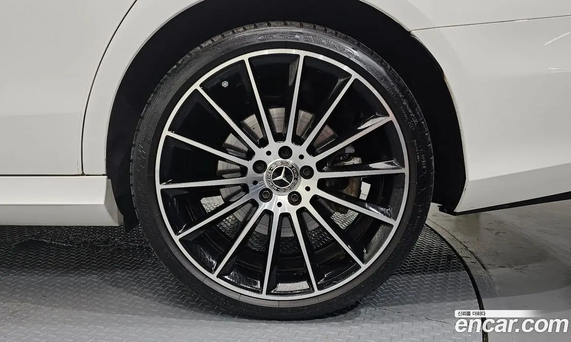 Mercedes-Benz E-Class 2023 2.0 автомат (гидро), фото 7 Mercedes-Benz E-Class 2023 2.0 автомат (гидро), фото 7