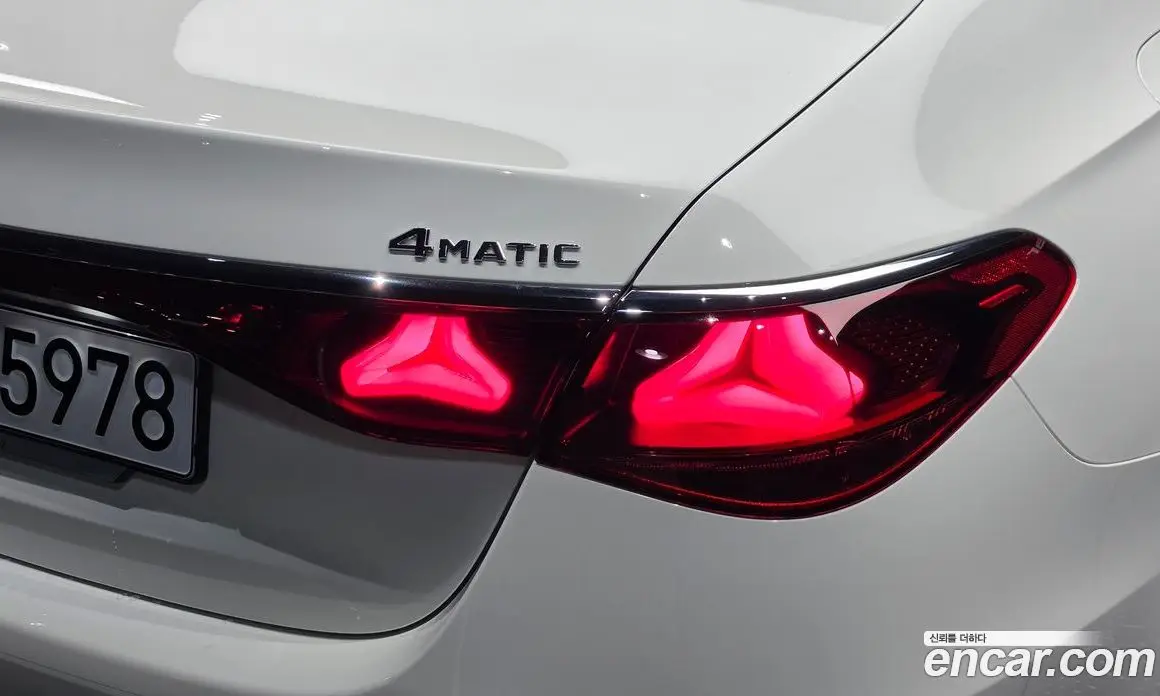 Mercedes-Benz E-Class 2025 2.0 автомат (гидро), фото 8