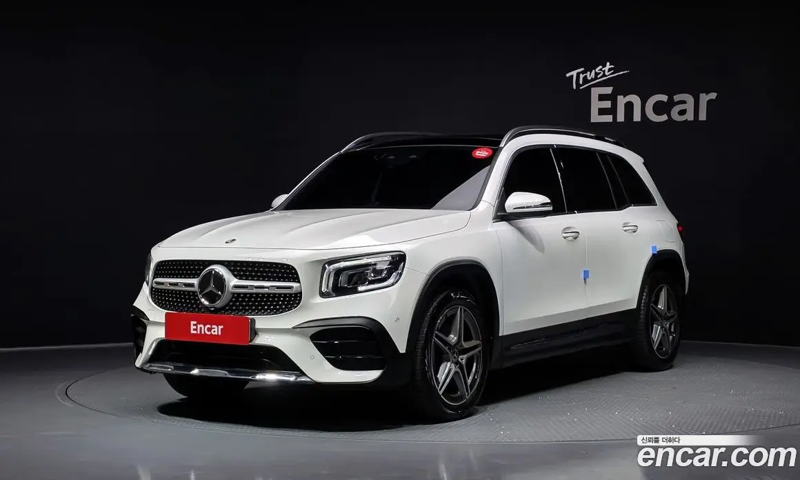 Mercedes-Benz GLB-Class 2022 2.0 автомат (гидро), фото 1