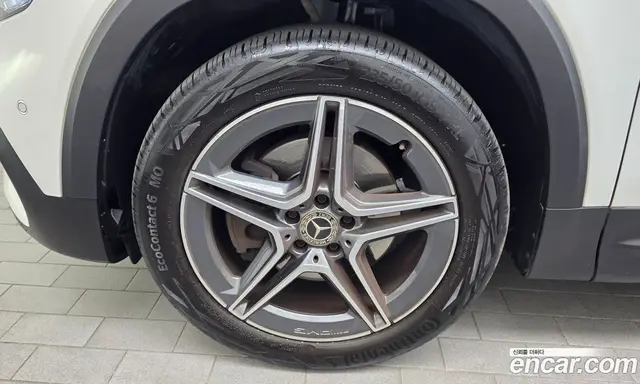 Mercedes-Benz GLB-Class 2022 2.0 автомат (гидро), миниатюра 5