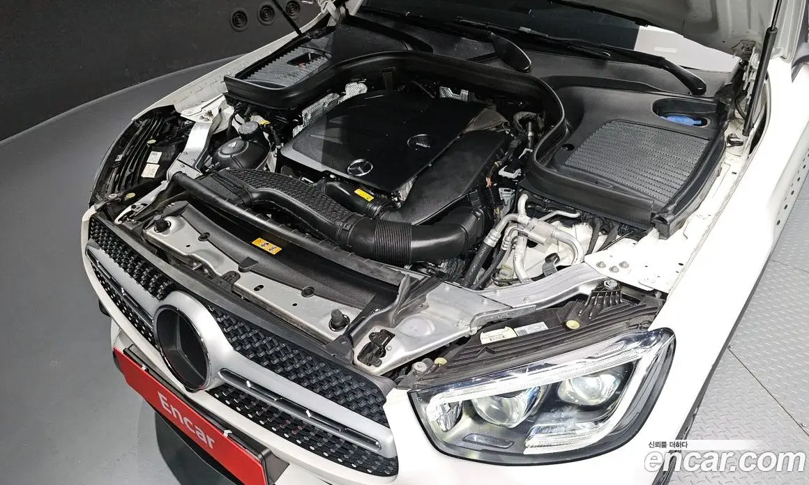 Mercedes-Benz GLC-Class 2023 2.0 автомат (гидро), фото 6
