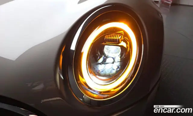 Mini Clubman 2023 1.5 автомат (гидро), миниатюра 8 Mini Clubman 2023 1.5 автомат (гидро), миниатюра 8