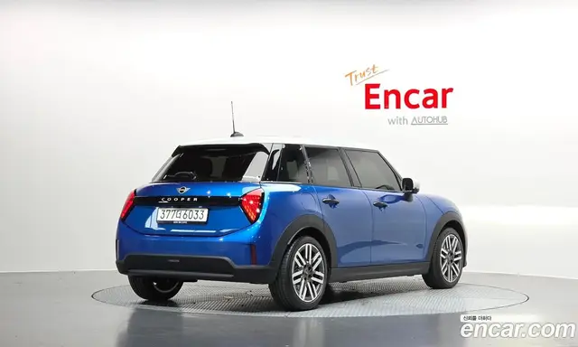 Mini Cooper, 2025, 4 825 км