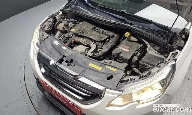 Peugeot 2008 2017 1.6 автомат (гидро), миниатюра 6