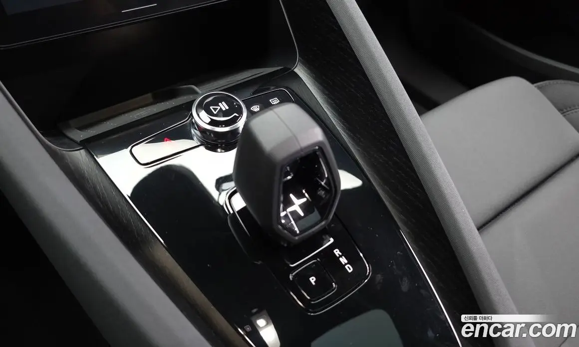 Polestar Polestar 2 2023 0.2 автомат (гидро), фото 12 Polestar Polestar 2 2023 0.2 автомат (гидро), фото 12