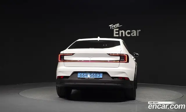 Polestar Polestar 2 2023 0.2 автомат (гидро), миниатюра 4 Polestar Polestar 2 2023 0.2 автомат (гидро), миниатюра 4