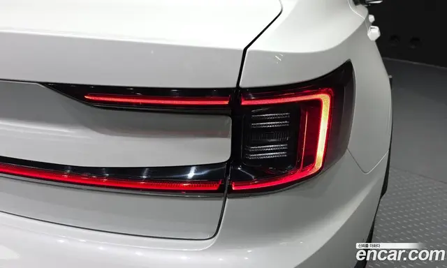 Polestar Polestar 2 2023 0.2 автомат (гидро), миниатюра 9 Polestar Polestar 2 2023 0.2 автомат (гидро), миниатюра 9
